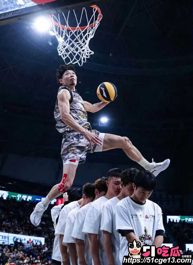 闪耀扣篮大赛亚军陈登星 7