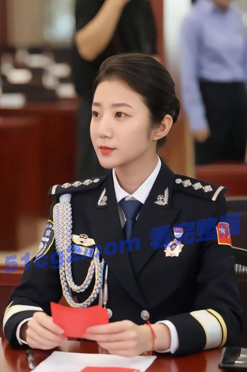 重磅独家!中国警察网警花 张津瑜 落地窗事件终极完整版本,男主竟然是他?(男女主资料 + 聊天记录 + 12 分钟完整视频)