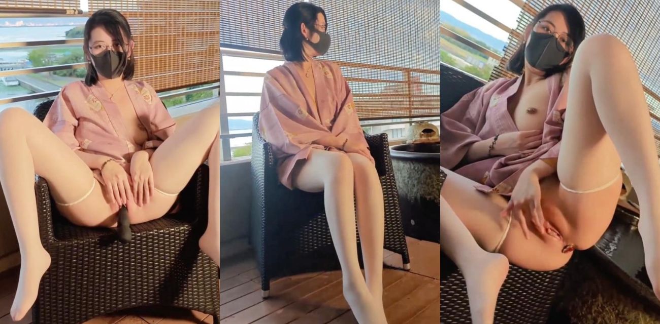 推特反差母狗奶咪anaimiya户外茶楼大胆露出 自慰湿透后被猛男后入白丝翘臀疯狂中出!