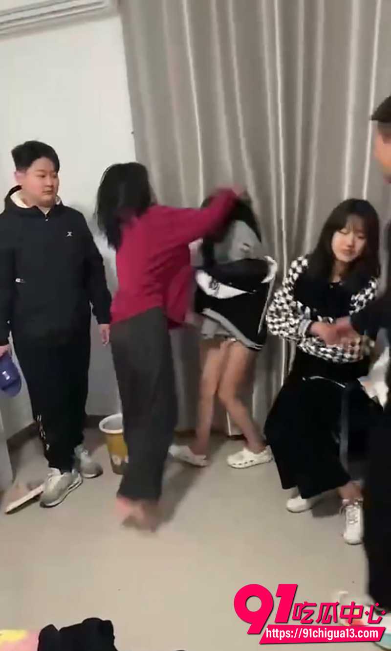 精神小妹霸凌 4