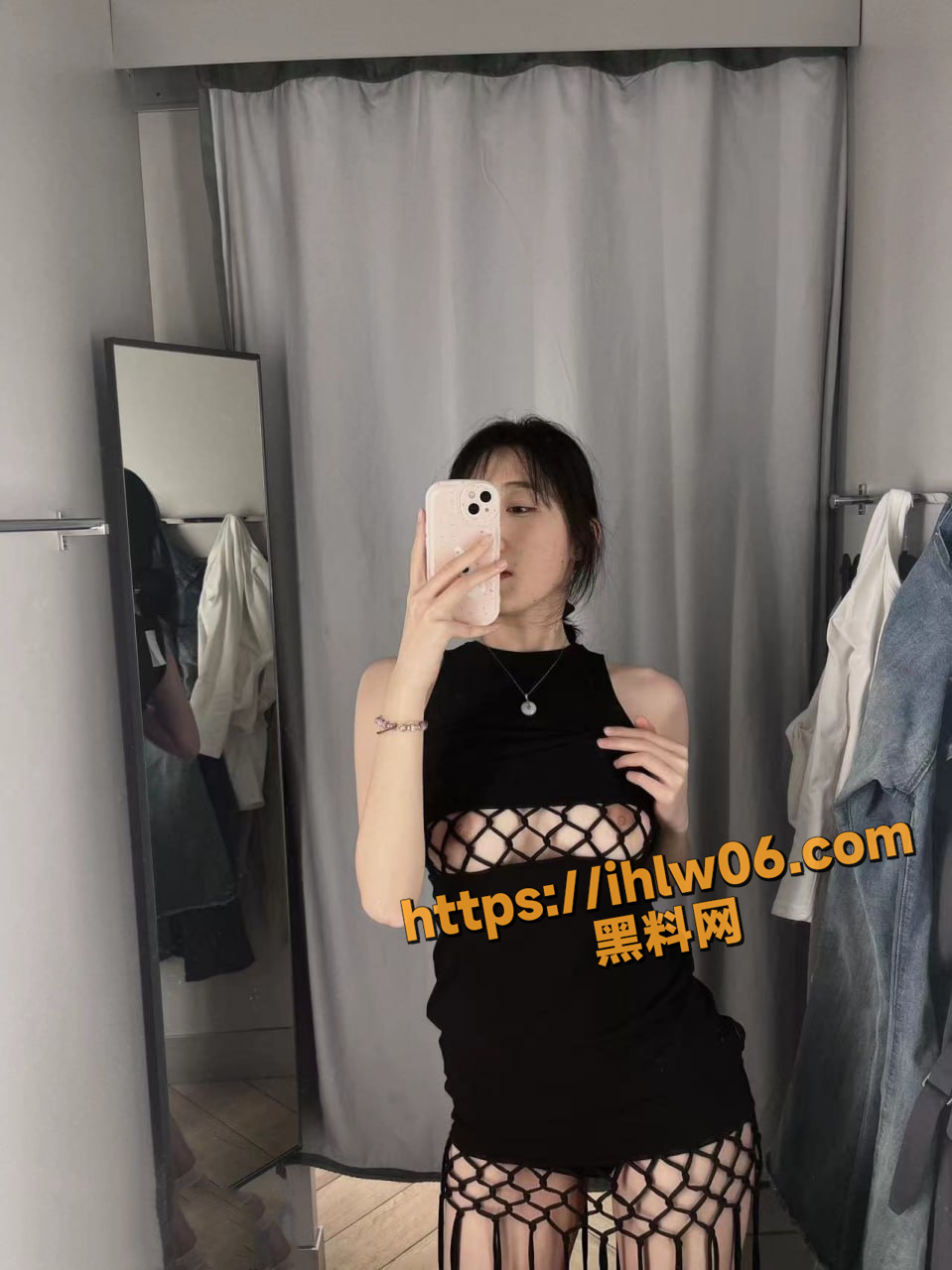 首都师范大学政法学院王伊婷 与男友性爱视频流出！