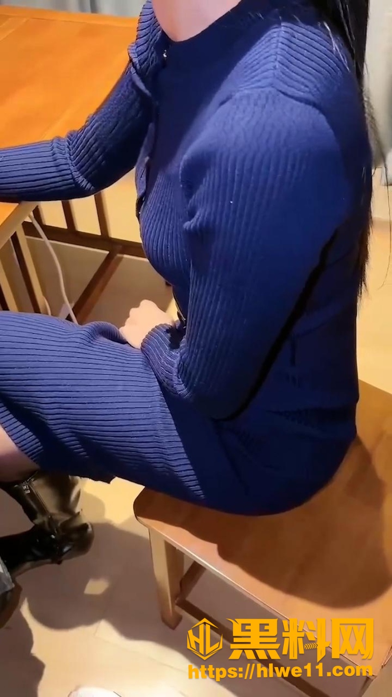 推特黑丝肥臀人妻 肉臀果儿 剧情新作 《偶遇多年未见的梦中情人老师》