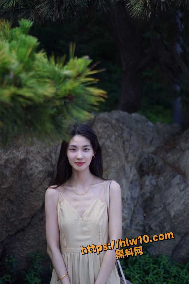 最美警花张津瑜接班人李雨涵泄密 流出大量不雅照和性爱视频 女警沦为了富人的精便器