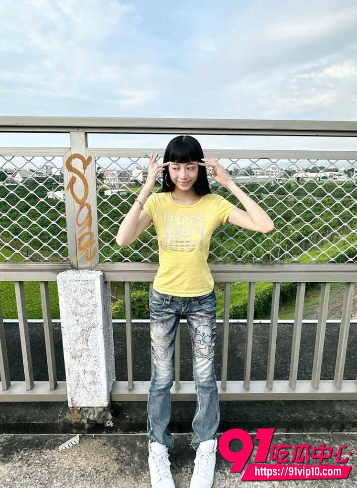 反差女孩私拍完整曝光3
