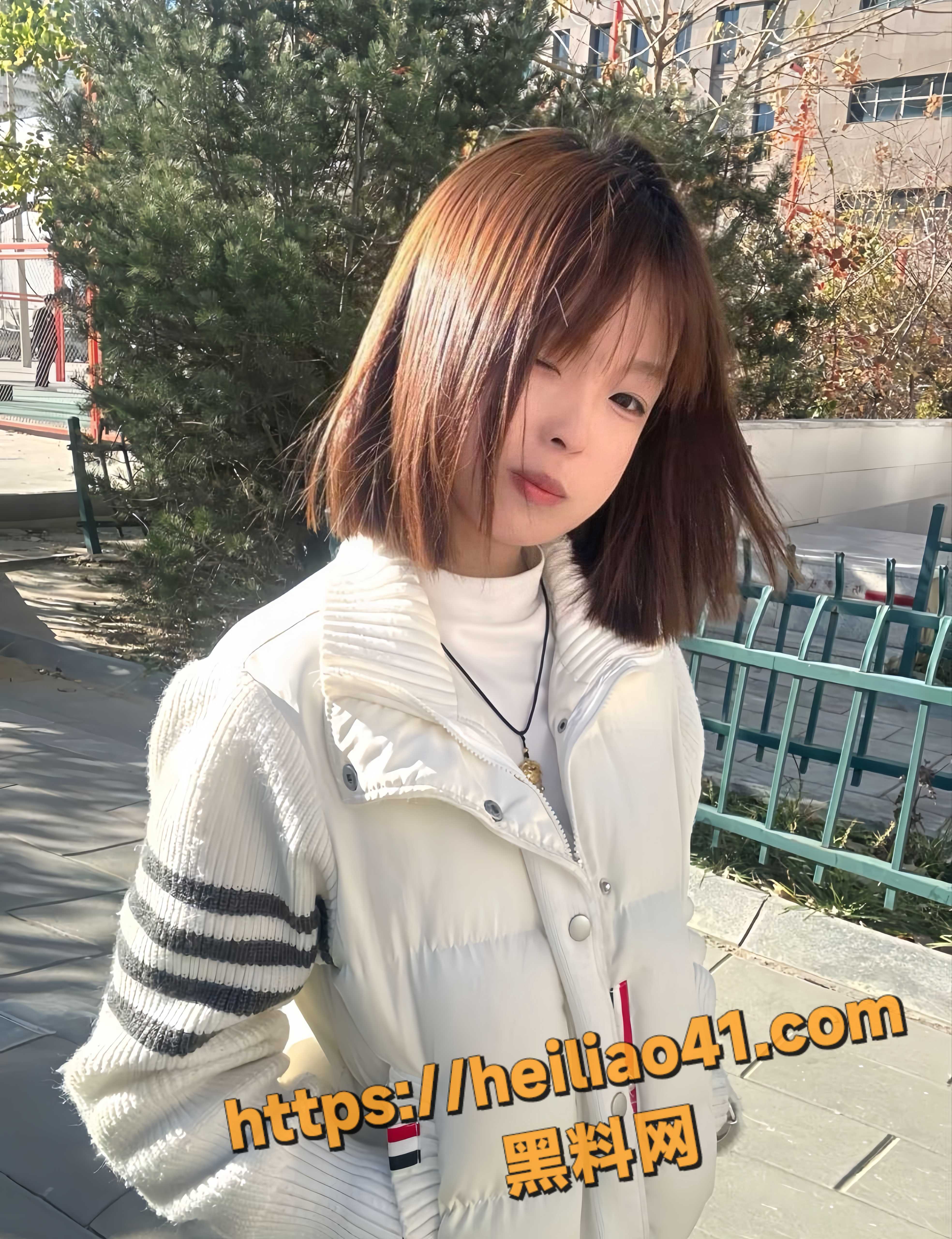 石家庄财经学院大二学妹 林静怡 大尺度私拍泄密 黑丝乳夹调教 被爆操淫叫不断！