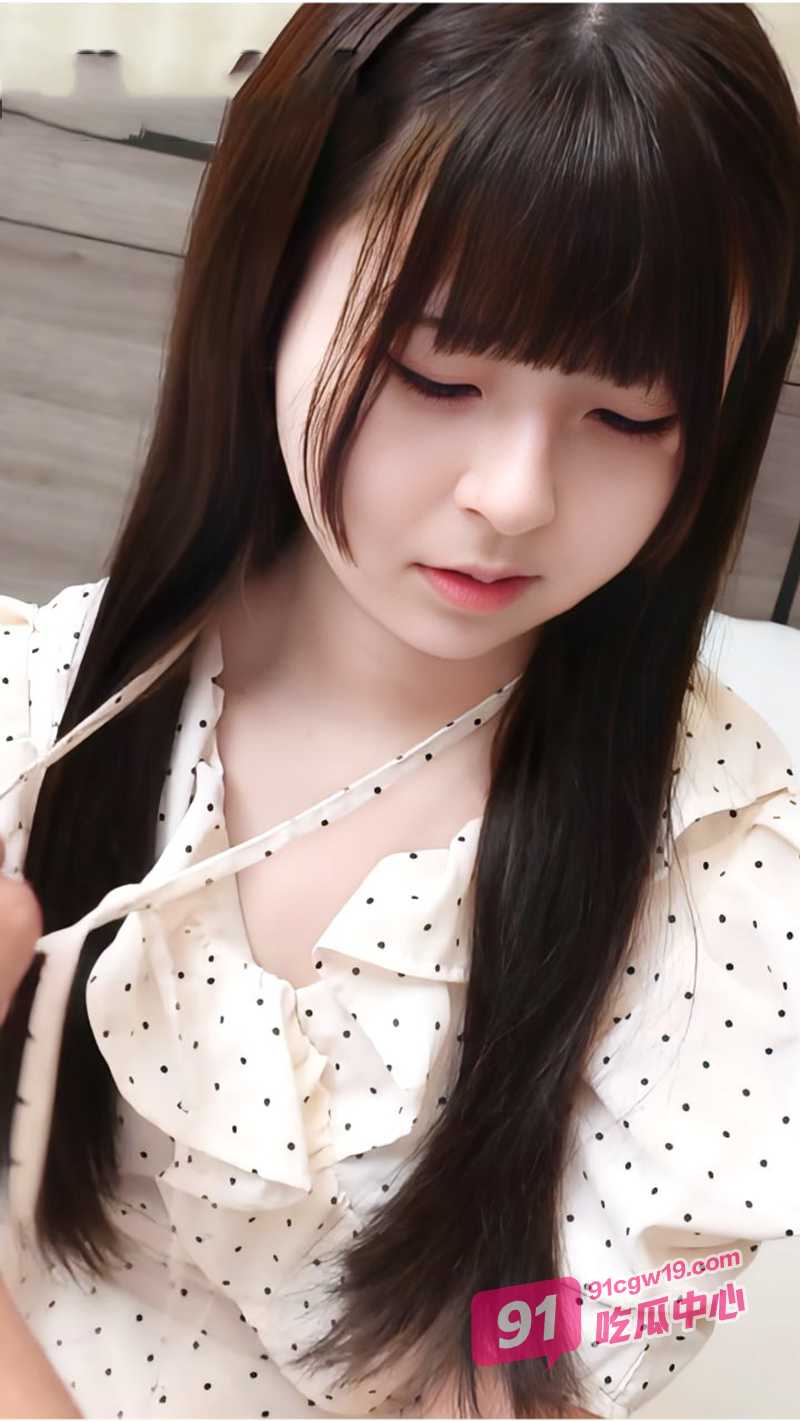 日本邻家小妹粉嫩白虎被干到淫水拉丝 高清画面唯美诱人！