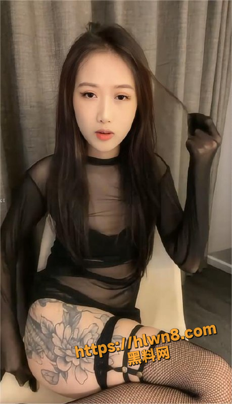 抖音卖片不如下海拍片 顶级高颜值御姐下海直播 大腿带皮肤操起来超爽 屏幕前首次挨操视频流出