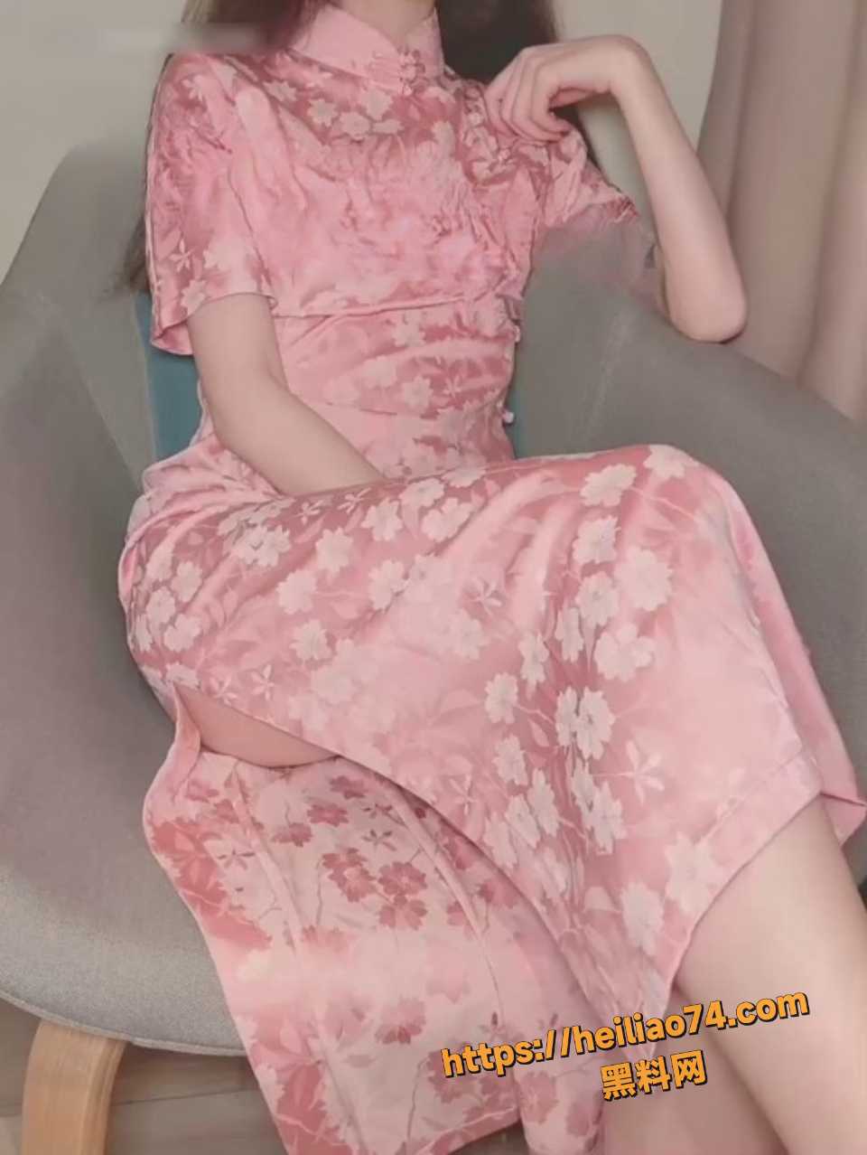 极品白虎福利姬 全世界最好的酒 旗袍开叉扩阴器调教 阴道内部直击子宫口 太会玩了