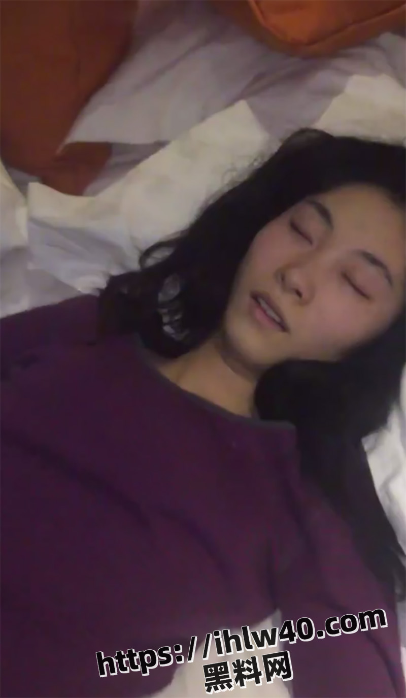 东方国际气质美女经理酒醉被上司带宾馆各种轮奸玩操视频流出 原版画质