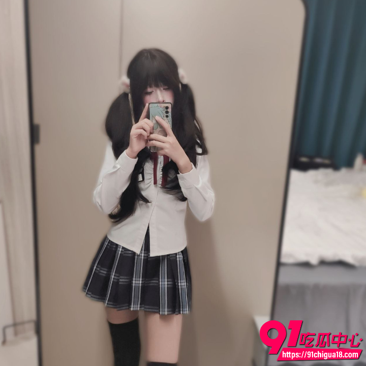 四川03年小母狗胡洁喜欢自慰揉胸5 四川03年小母狗胡洁喜欢自慰揉胸5