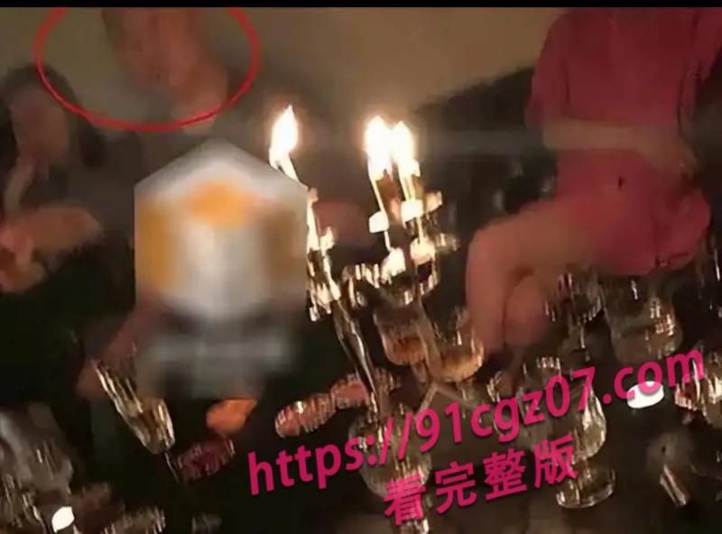 徐峥被曝骚扰人妻长期嫖娼37.jpg