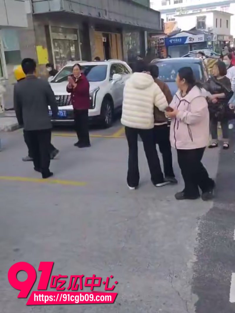 江苏省苏州市快递小哥被打3