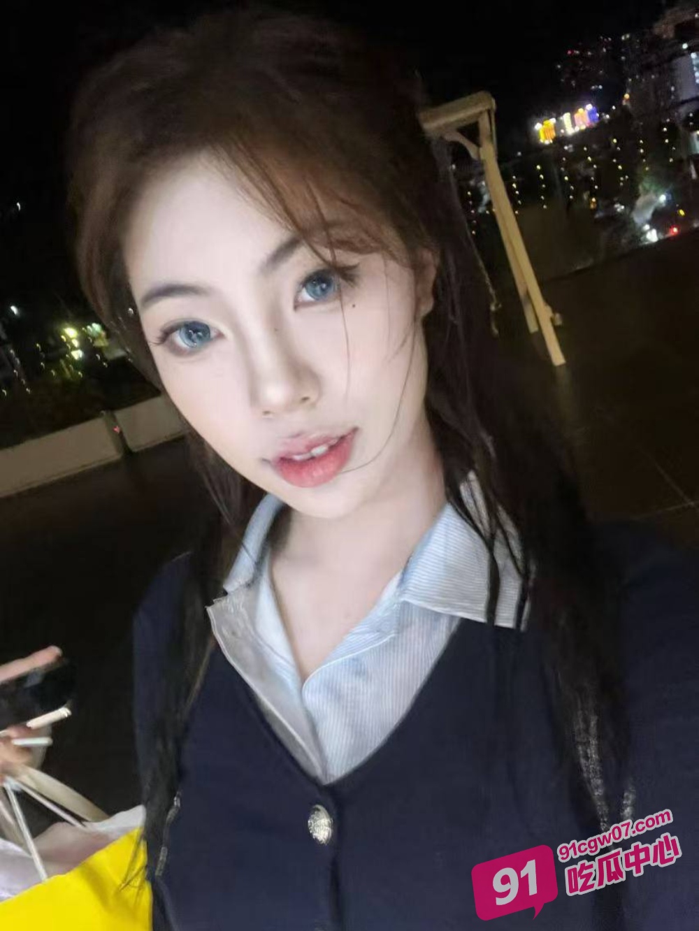 极品蜜桃健身女神 甄玉珠 激战3P肌肉男会员 全程无套深喉高潮浪叫不止 配图3