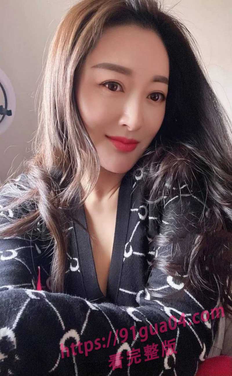 快手网红亦可馨竟做出如此事情~ 引来粉丝疯狂转发