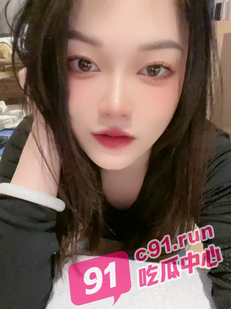 杭州兼职模特新玩法 极品黑丝身材被拉开拉链直接开干被爆操