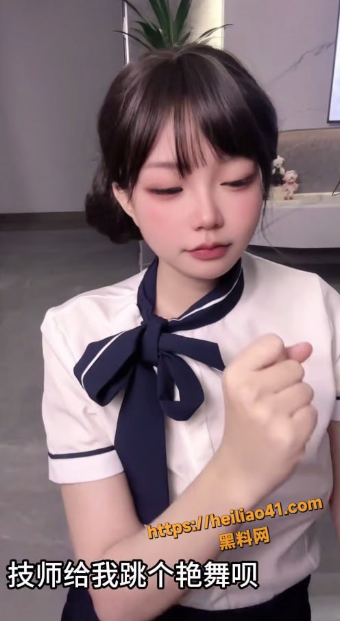 推特裸舞女神 小仙云儿 12月VIP动感裸舞合集 奶牛cos修女服jk装 挑逗诱惑到极致！