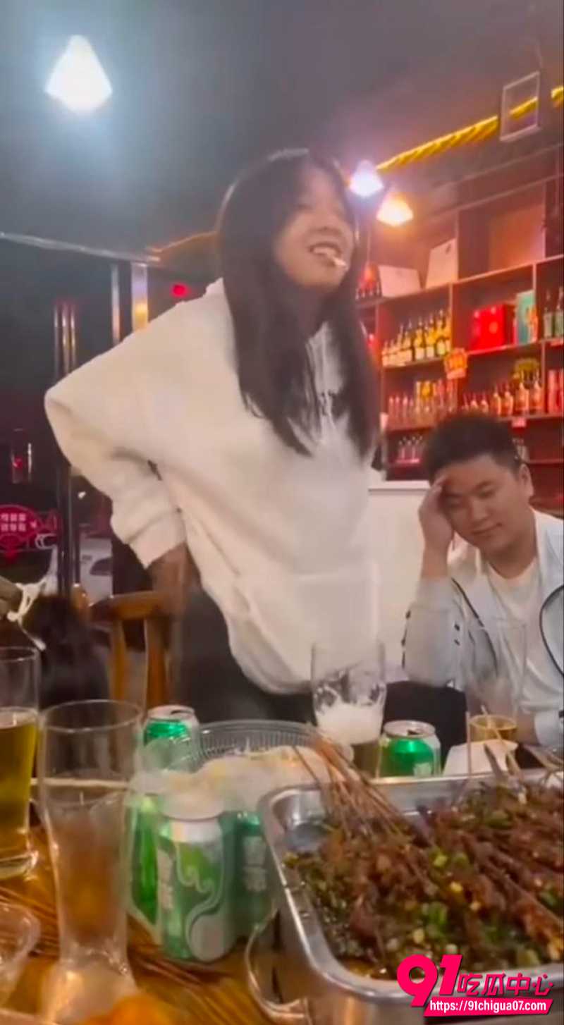 凯里女孩喝酒脱衣骚舞视频全网曝光6 凯里女孩喝酒脱衣骚舞视频全网曝光6