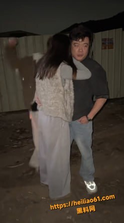 潮州勇敢原配 直播抓奸 渣男老公霸气护小三 引直播间万人怒骂