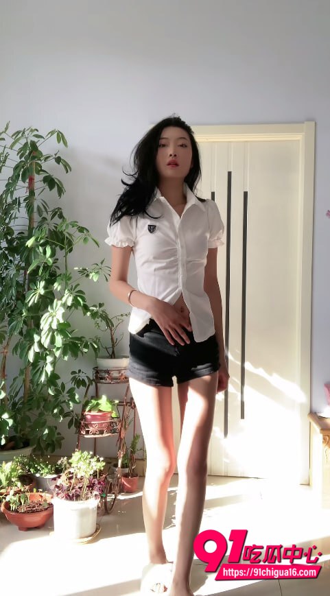 湖南张晚晴约炮视频流出3
