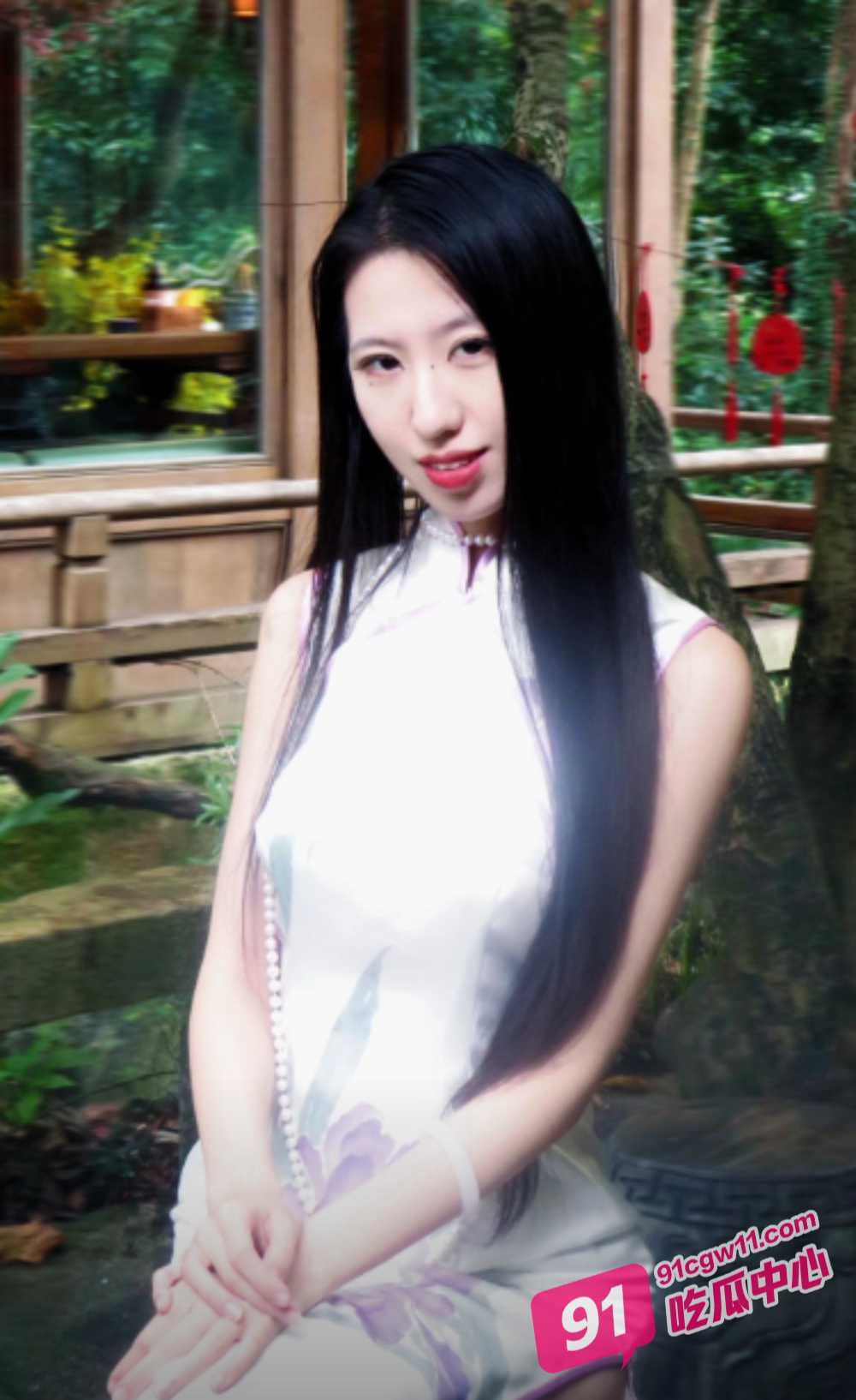 抖音网红〖刘蓄老师〗直播翻车 重度男M连线提出给老师舔脚 沉沦做狗无法自拔 配图4