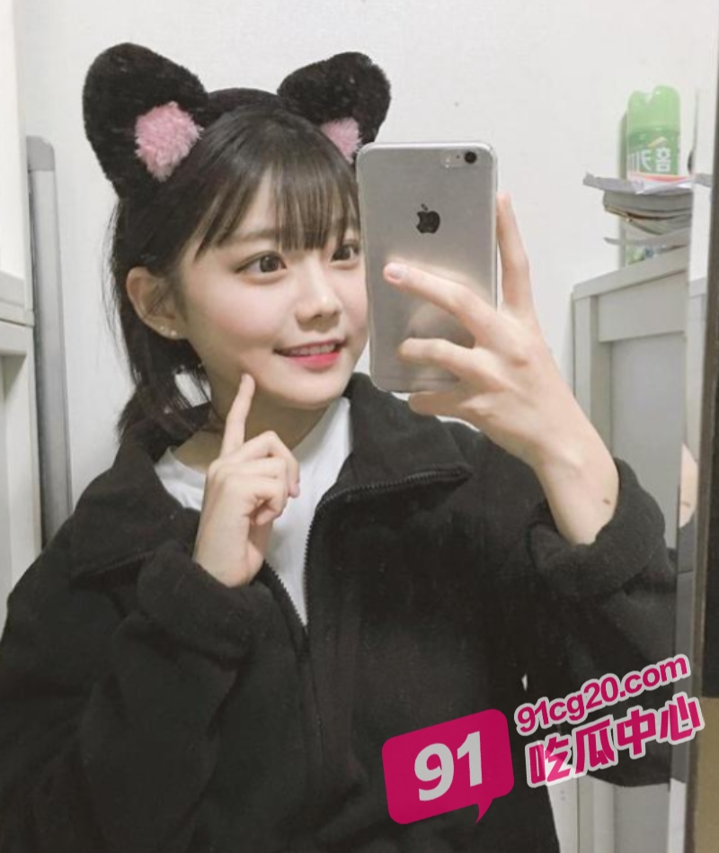 兄妹乱伦之禽兽哥哥 我用精液滋润妹妹的美穴