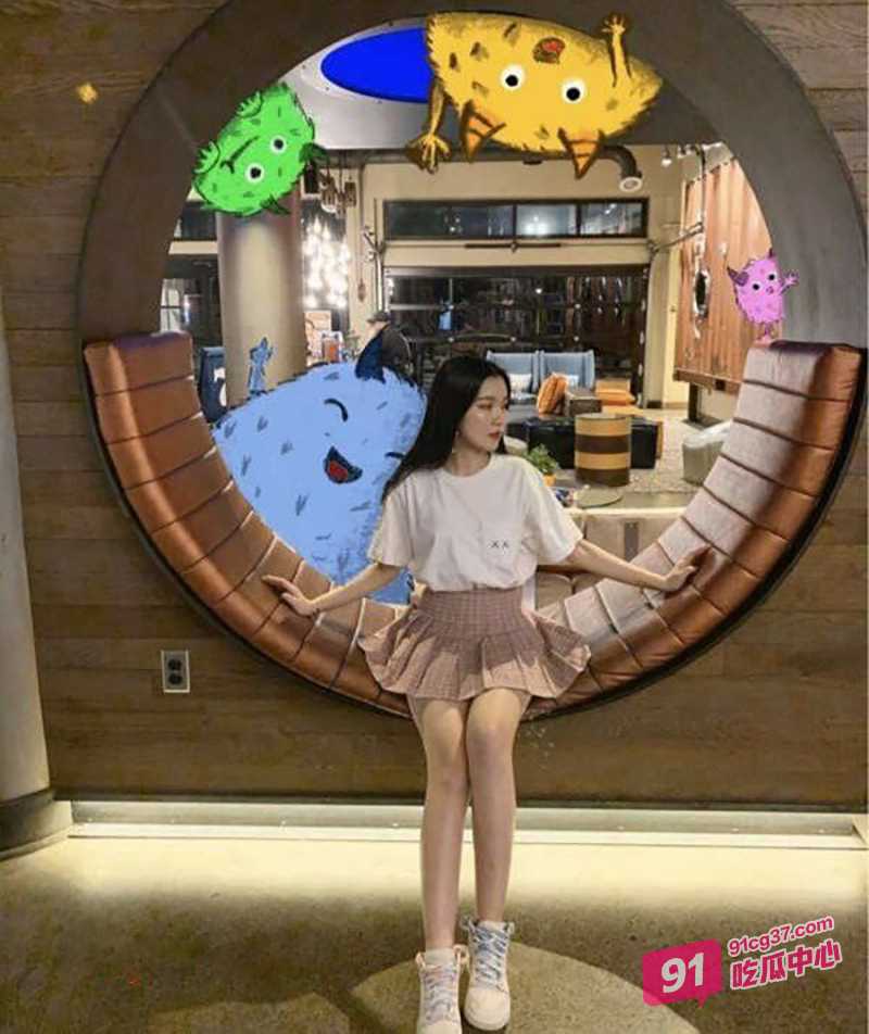 深圳音乐学院谭志欣 窈窕女神沦为专属性奴 自拍性爱合集泄密！ 配图