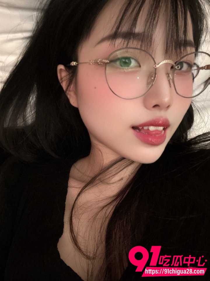 台湾高颜值反差婊林璟彤借钱不还4