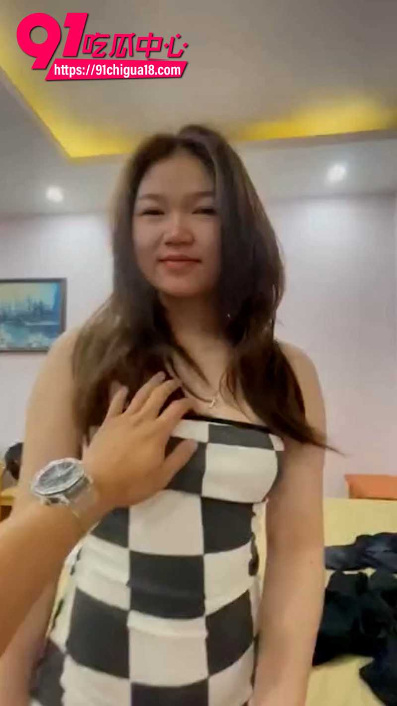 微胖嫩妹余丽娇参加同学聚会跟高中男同学旧情复燃10 微胖嫩妹余丽娇参加同学聚会跟高中男同学旧情复燃10