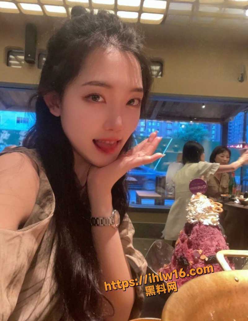 沈阳辽宁大学贱婊子 王妍颐 有着本科生的文凭也有着母狗之称 出轨男友喜爱被调教！