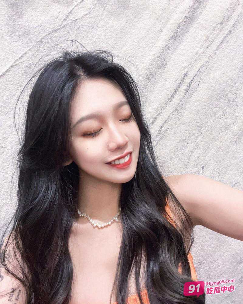 台湾大学生金晓雅 女上位疯狂骑乘榨精 性感肥臀太舒服了!