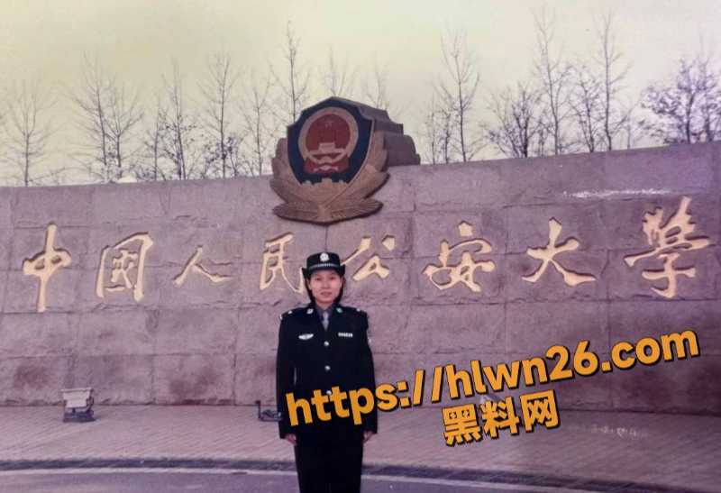 换偶女警 苏静 在凤凰网演讲换偶体验！被公安开除后 和老公开设换偶网站！全网最全黑料！