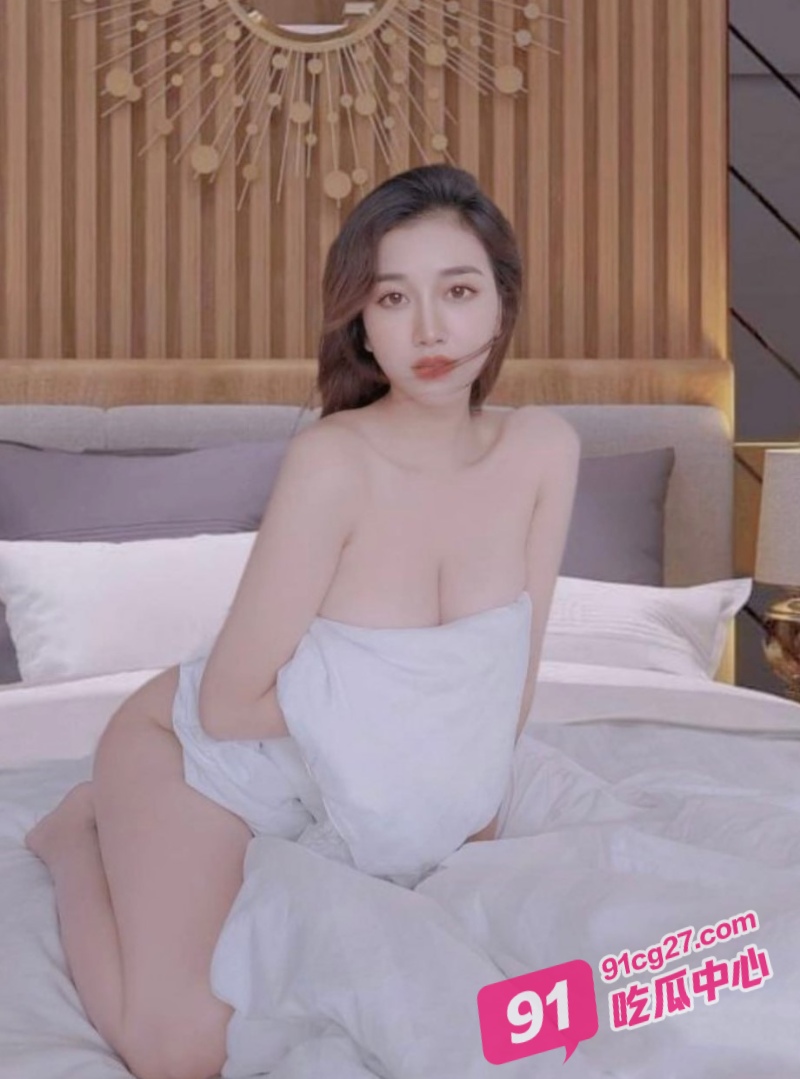 F杯大奶模特网红兼职 酒店啪啪全过程流出 探花先生被骚劲儿狠狠硬控了！ 配图4