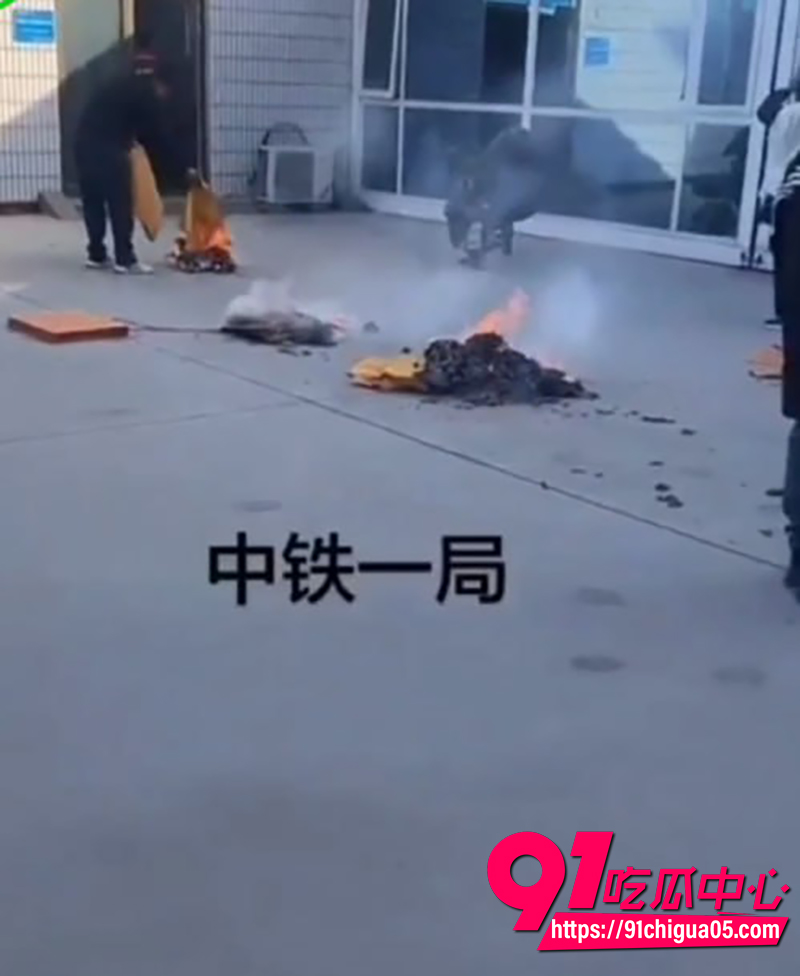 3河北唐山惊现红漆索命 3