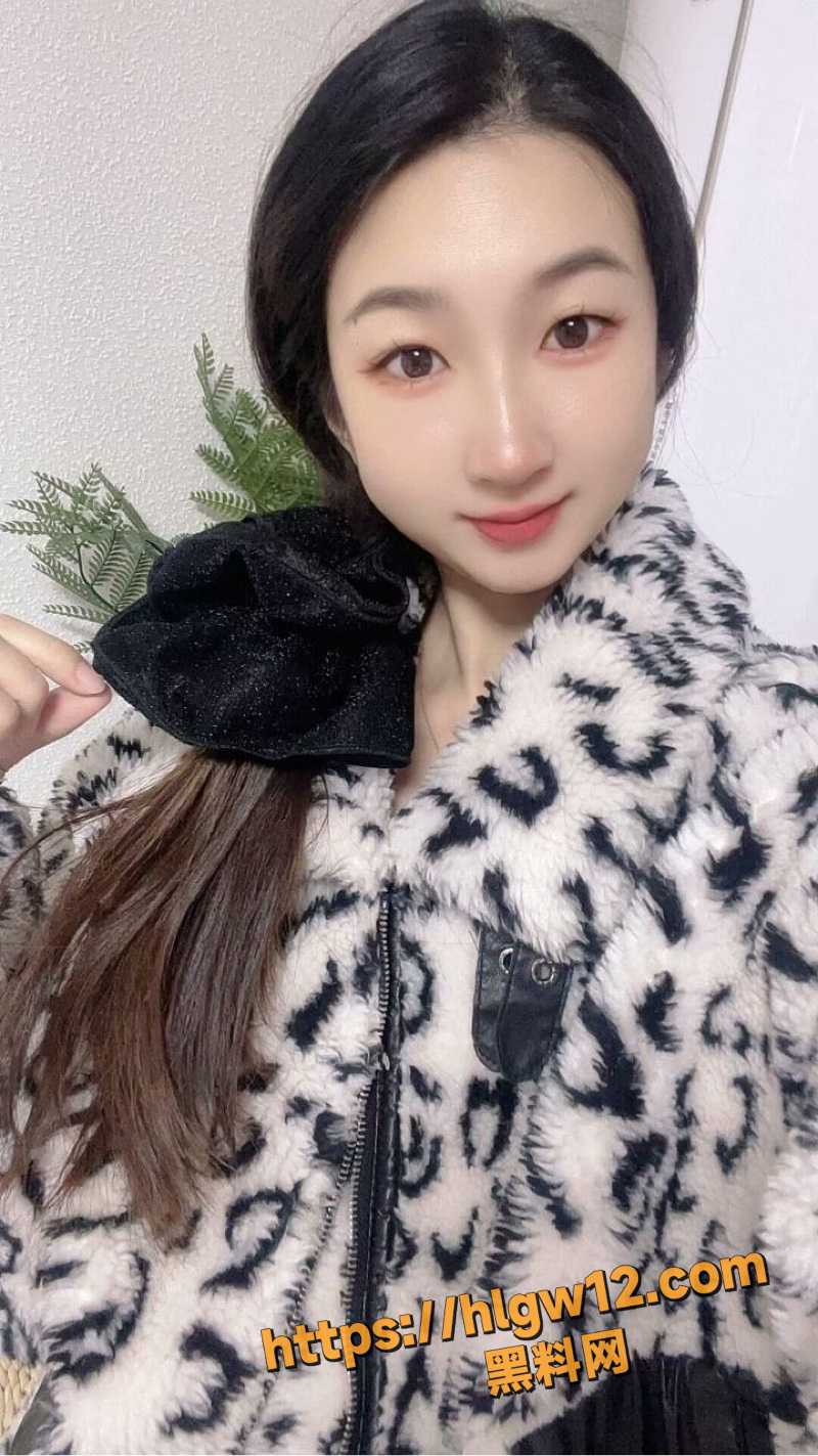 辽宁大连淫荡人妻 迟旭明 网红狗线上撩汉线下千人斩 饥渴骚穴宽松如洞穴 专吞黑人大屌狂欢轮奸派对