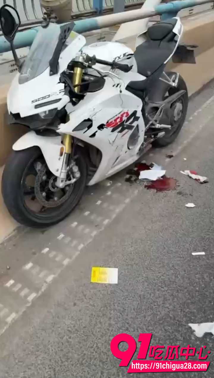 女骑士摩托车高速死亡摇摆5