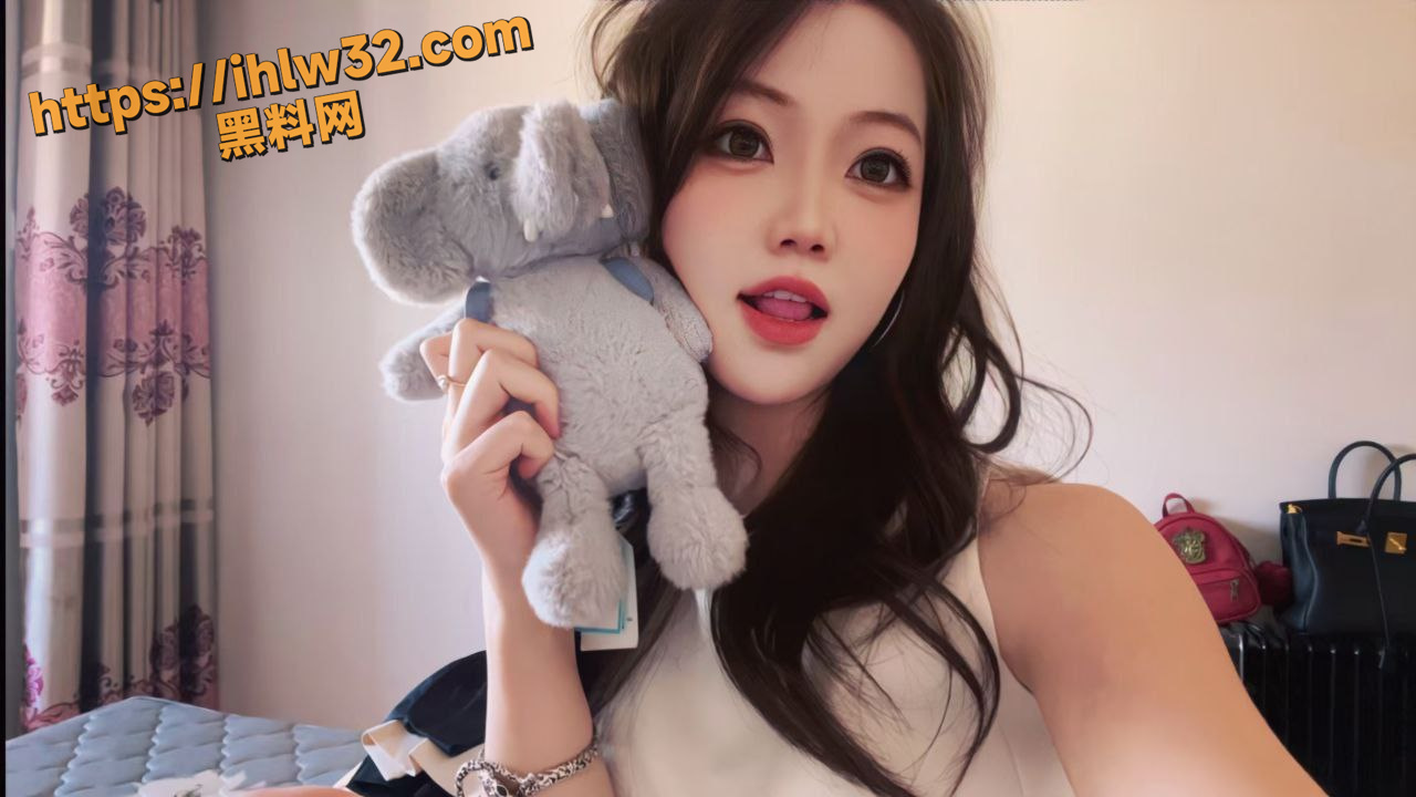 内蒙古呼和浩特，25岁反差婊郭梦婷，爱好喜欢被羞辱，云盘被破解居家自拍全裸视频等遭曝光！