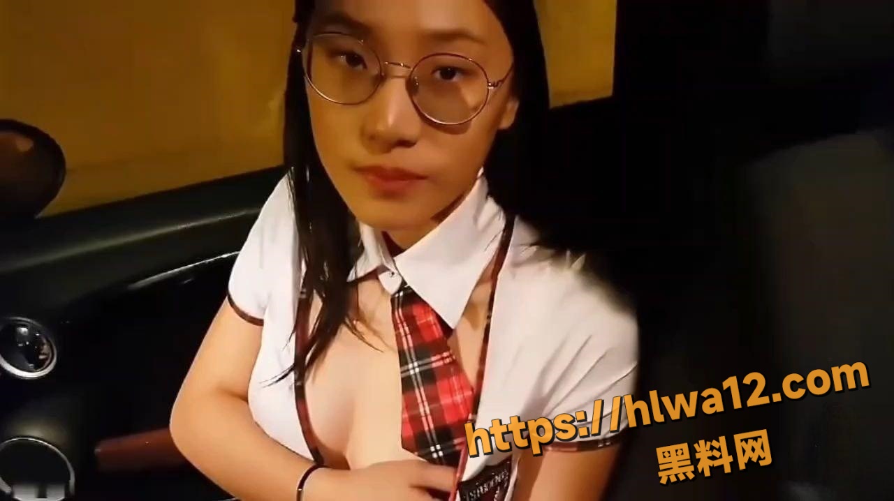 知名华人留学生网黄 刘玥 新作街头搭讪 极品媚黑婊发骚勾引黑哥 被带回酒店轮番爆操 口爆吞精！