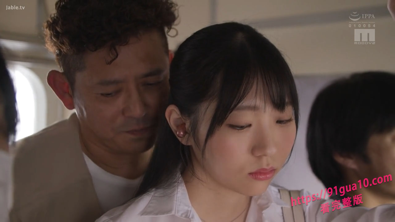 佳片 沉沦在痴汉电车中的巨乳ol 被引导踏进欲望的深渊