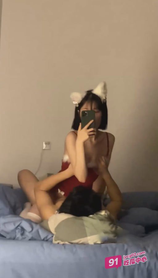 南京大学李俪天生母狗圣体 私底下竟然玩的这么花！ 配图4