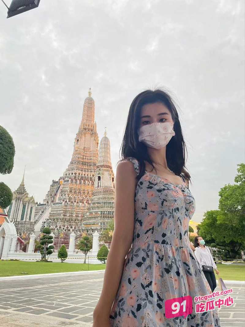 香港珠海学院拜金女杨璐 背着男友做外围被发现 曾经脚踏5只船！ 配图