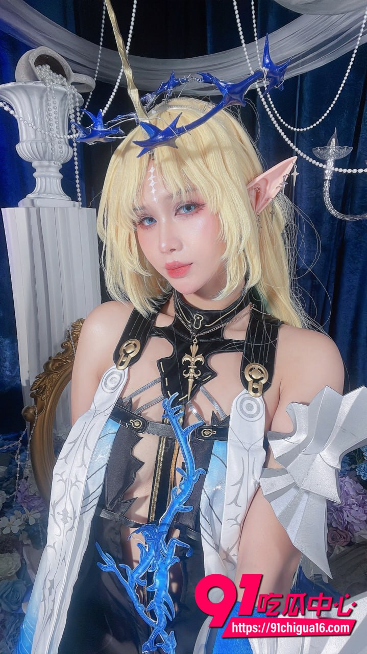 PyonLay芙露德莉斯Cos写真1