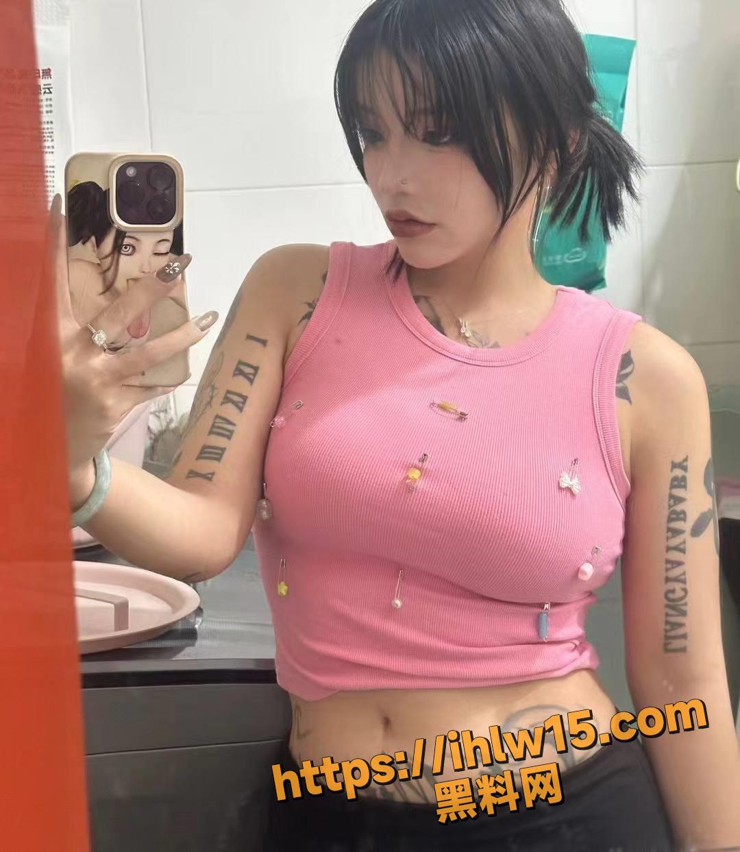 梁晶 四川绵阳人 F奶的大骚货 最爱吃男人的大香蕉！黑料首发