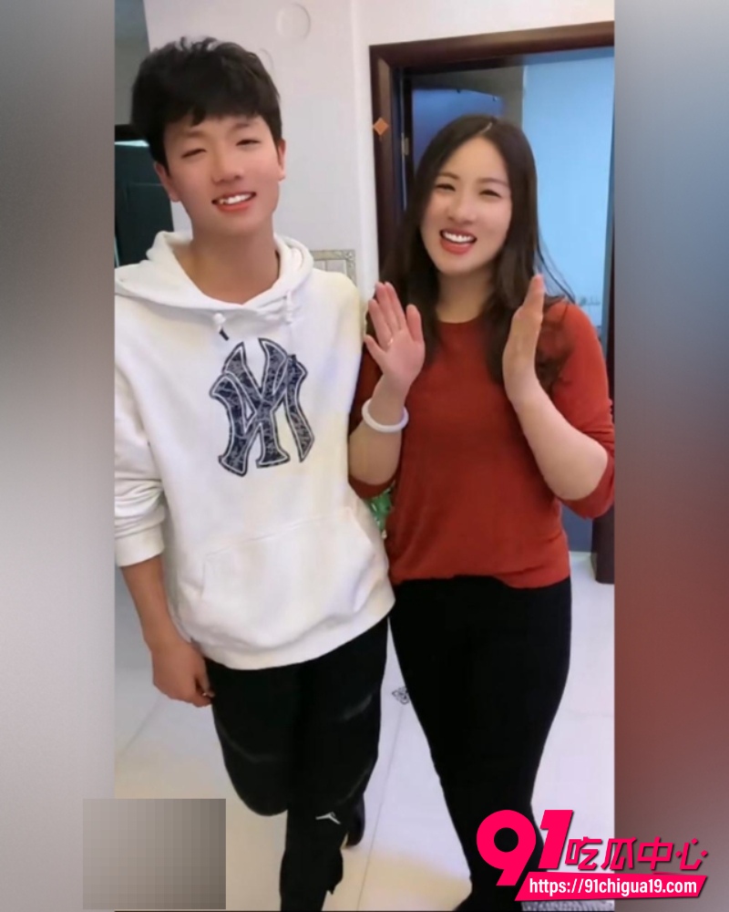 小红书乱伦母子好运连连 23