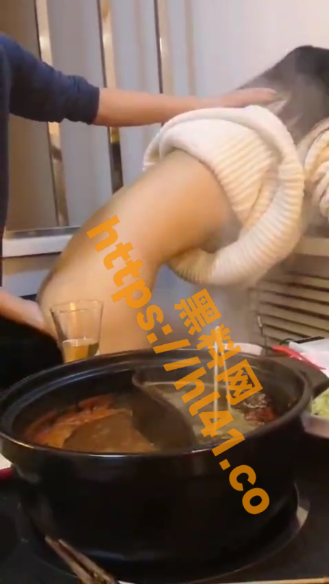 史上最骚高中生母狗 男友带着出来吃饭 喝醉后直接给男朋友兄弟得吃了！ 配图