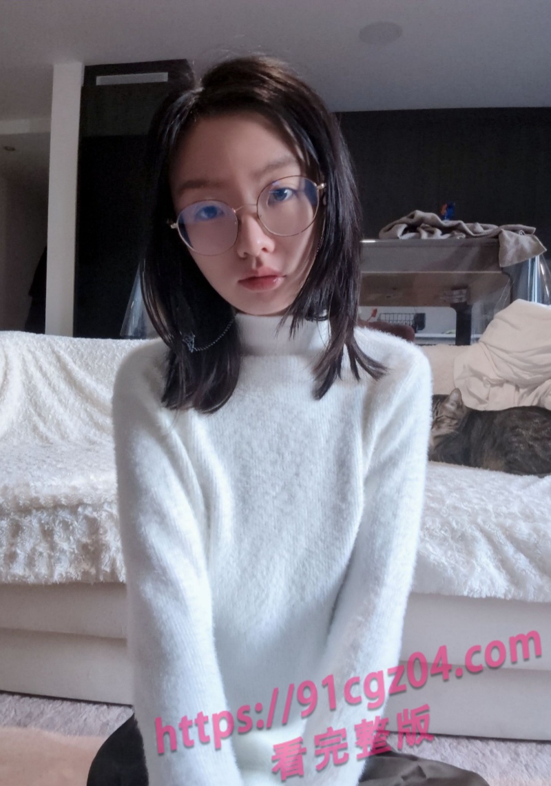 推特眼镜学生妹 1