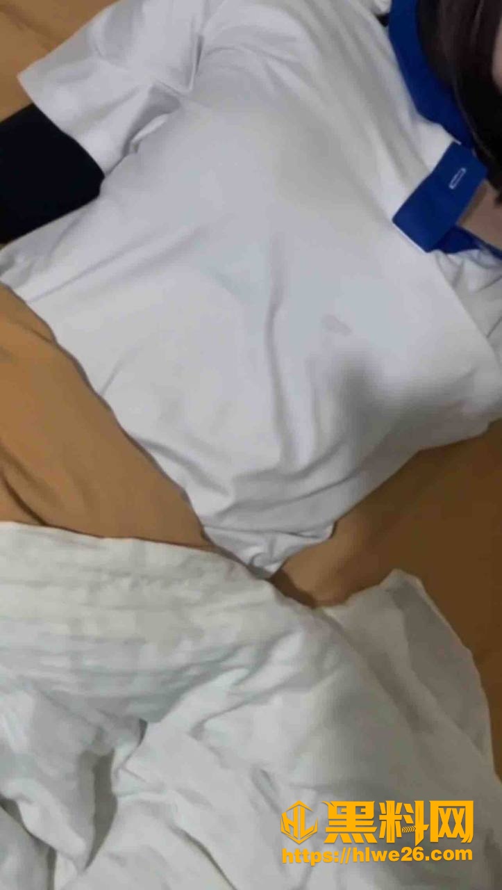 和妹妹同居的日子 原创作品 妹妹醉酒后要求哥哥陪 之后便一发不可收拾