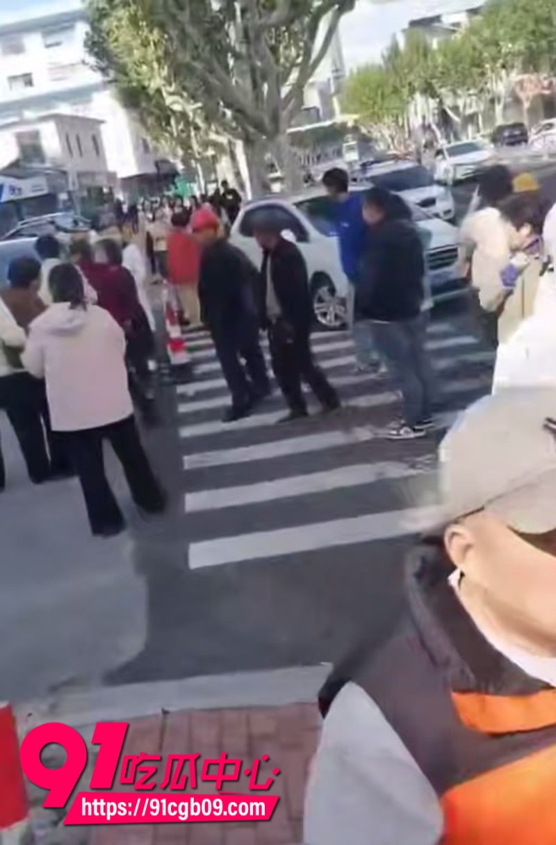 江苏省苏州市快递小哥被打4