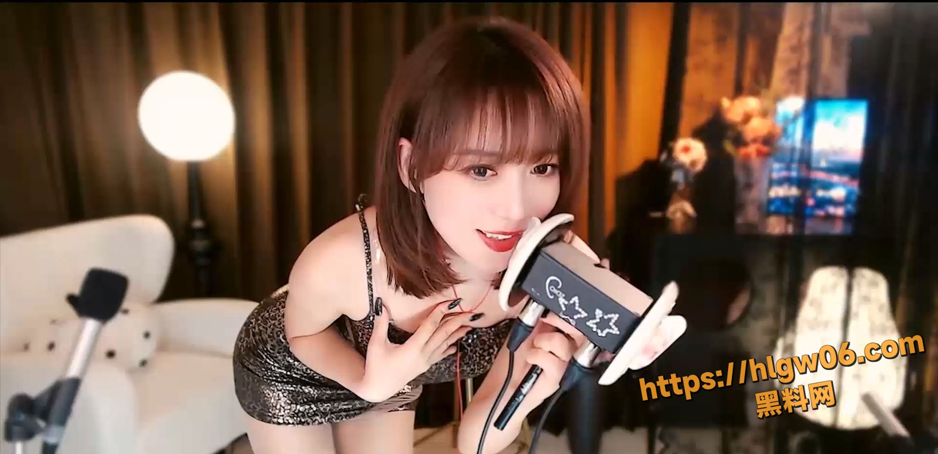 ASMA助眠诱惑 和后妈的秘事 彻底沦落肉棒奴隶的后妈最然嘴上依然说着不行 但是身体已经很诚实！