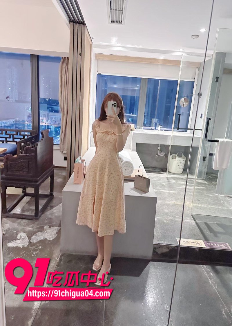 白嫩女网黄锥酱自拍做鸡真实的一天vlog5