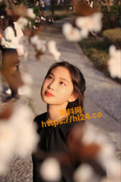 河北沧州一为人师表的 李妹妹 极限反差玩弄爱爱！讲台端庄床上却极限淫荡～
